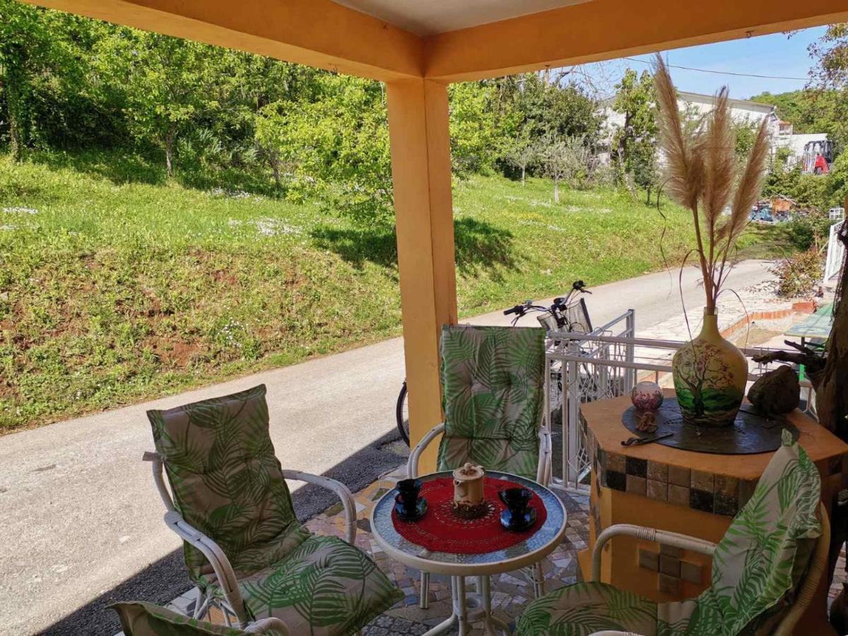 Apartman Sirena Pićan Екстериор снимка