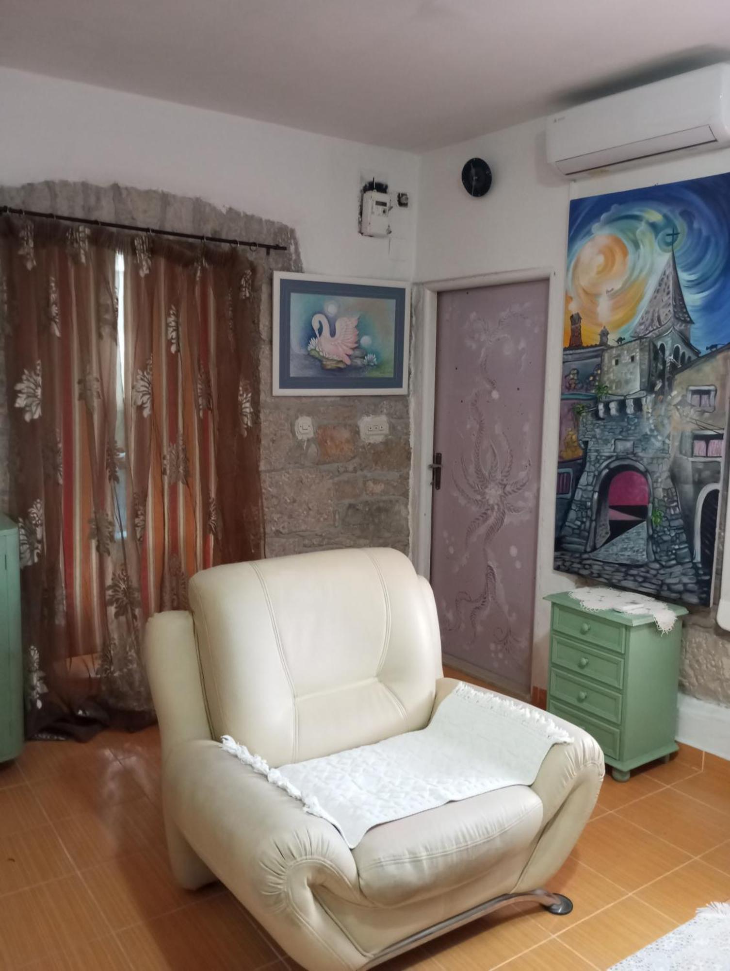 Apartman Sirena Pićan Екстериор снимка