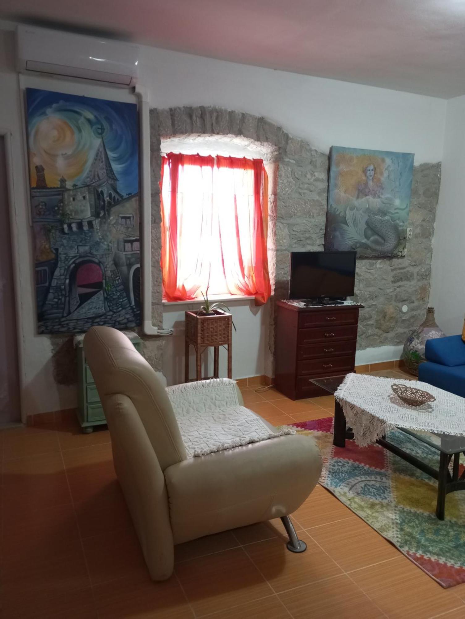Apartman Sirena Pićan Екстериор снимка